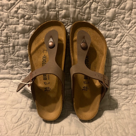 Birkenstock Shoes - NWT Birkenstock Gizeh thong sandal